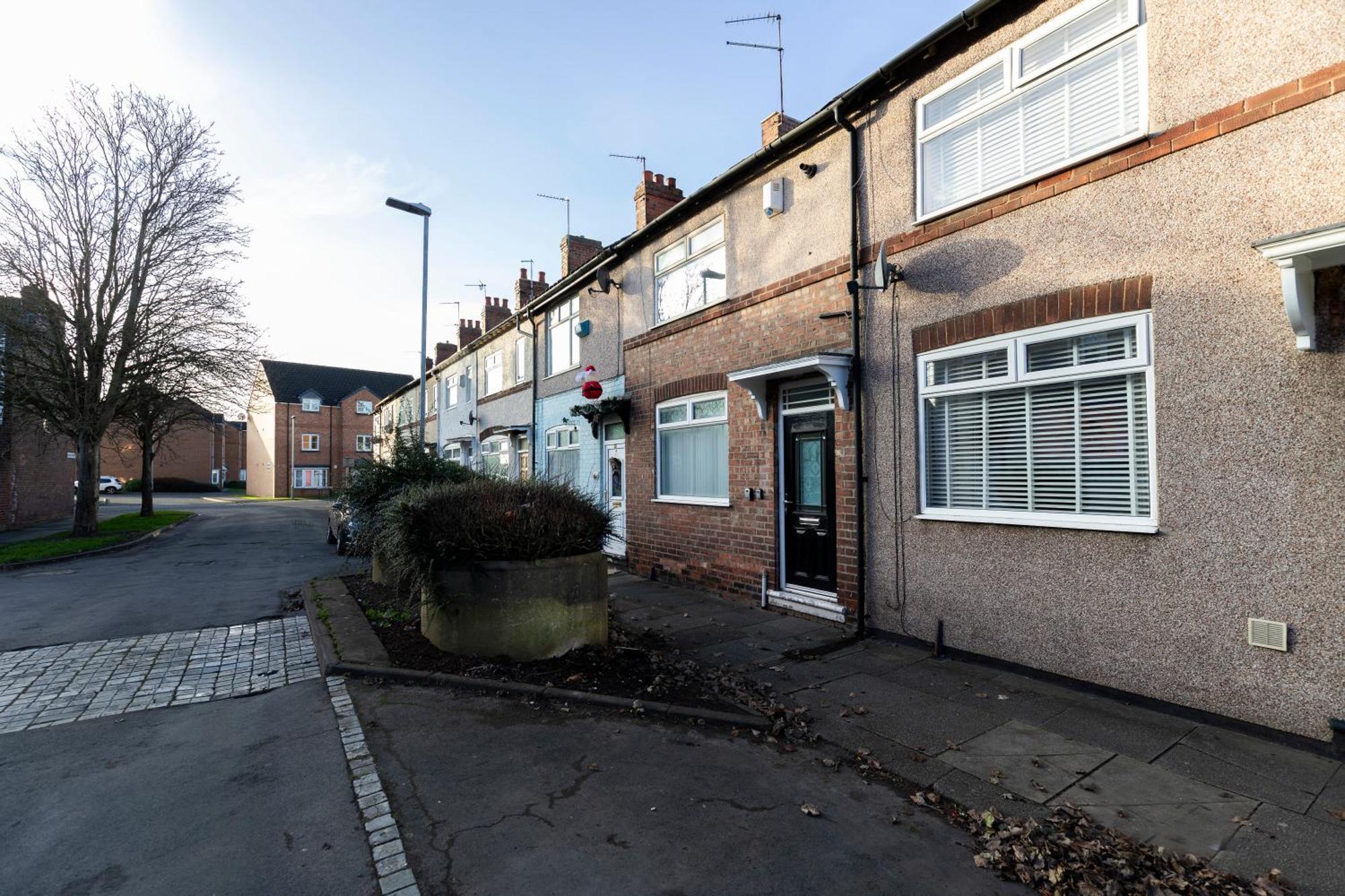 Quiet And Comfy House With 2 Bedrooms And 2 Bathrooms Super Fast Wifi And Crisp Hotel Standard White Linen Hosted By Our Home Short Stays Darlington  Exterior photo